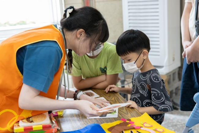親子遊戲區，讓孩子學習思考