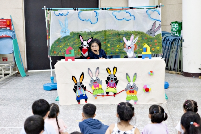 想飛故事劇團，手偶劇表演