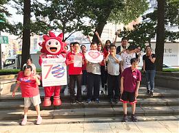 台中大遠百一日志工 陪伴協助身心障礙者遊戲闖關