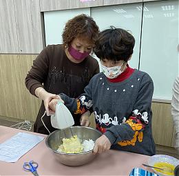 為增進多重障女兒食慾 母成手工點心大師