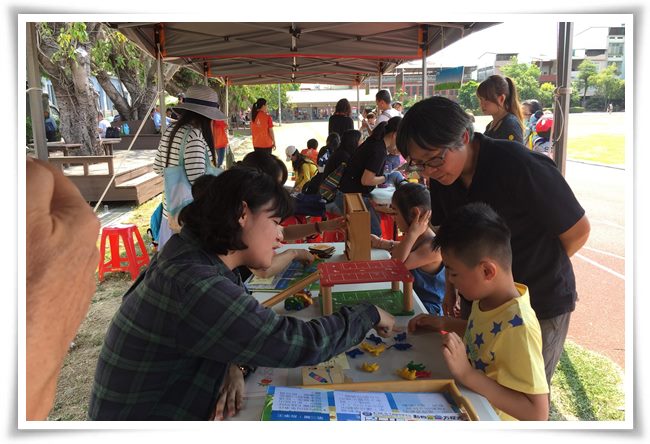 現場也進行兒童發展篩檢活動