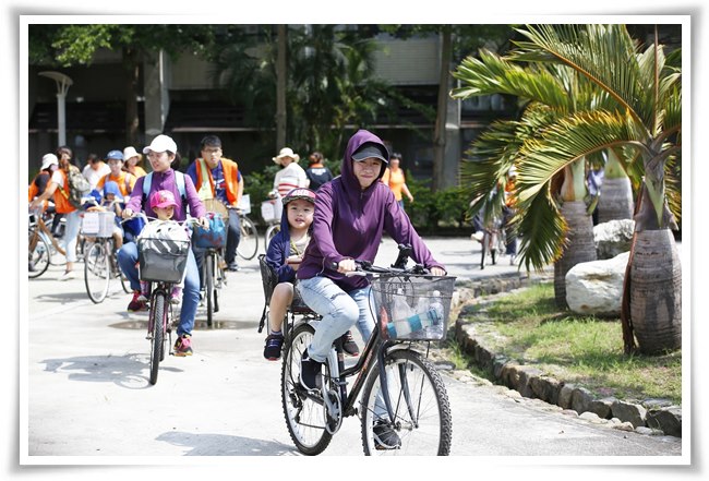 慢飛天使畢業生唯兒和媽媽勇往直前