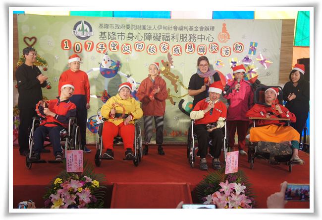 雖然歲末寒東，但精彩的表演讓現場氣氛溫暖起來