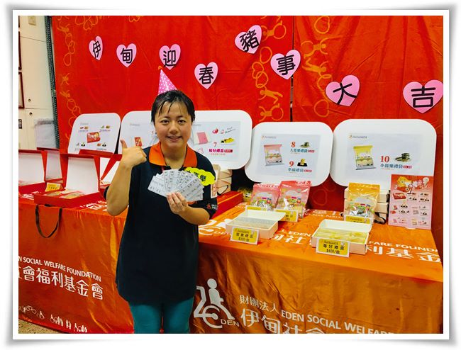 伊甸特製圖卡幫助學習，智能障礙小羚進化成包裝高手
