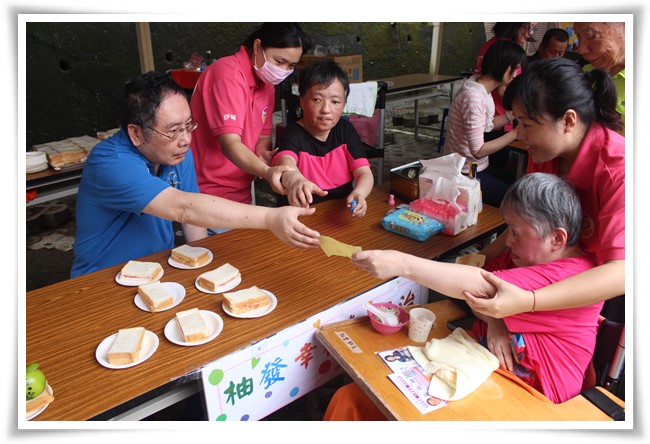 住民開心兌換點心