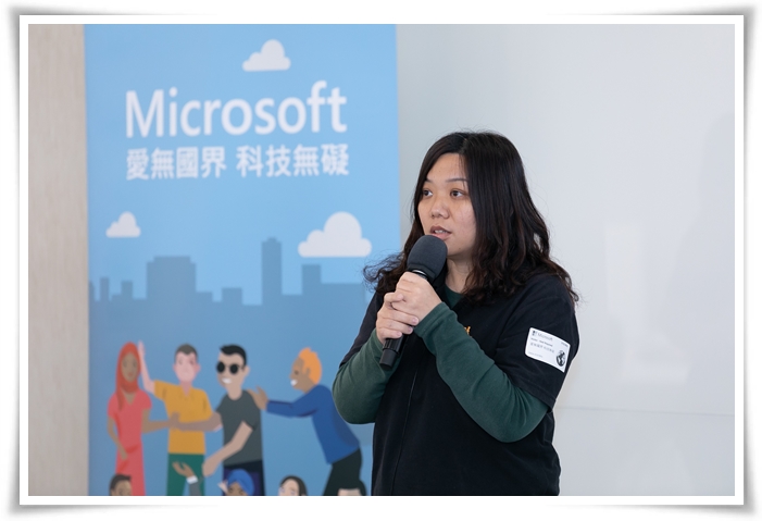 伊甸基金會視障服務處主任周玉玲感謝台灣微軟給予技術與師資上的支援與協助。