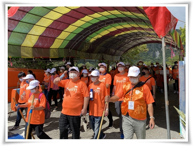 伊甸29日舉辦跨越健走活動，超過200位貴賓共好夥伴參與，同行1.5公里