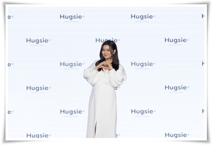 伊甸基金會與Hugsie合作的母親節公益活動，邀請到任家萱Selina擔任愛心大使。