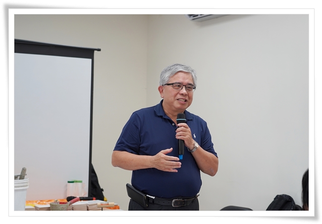 伊甸董事長陳宇昭代表感謝教會及志工參與，盼未來攜手成為社區的光