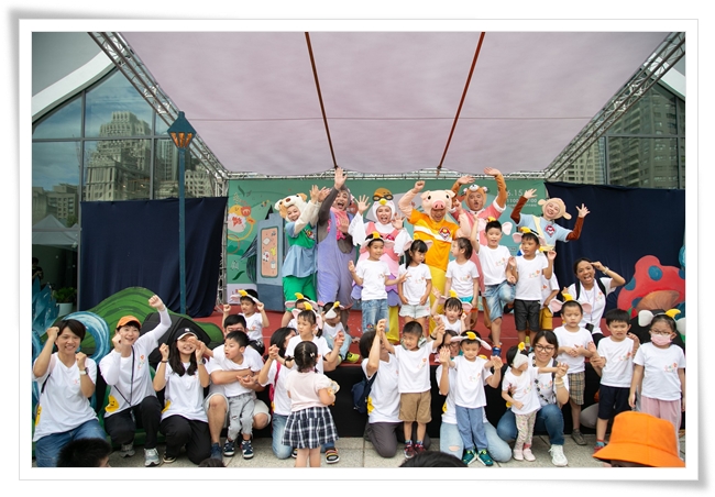 萬花筒劇團攜手伊甸嘉義早療服務中心一起表演