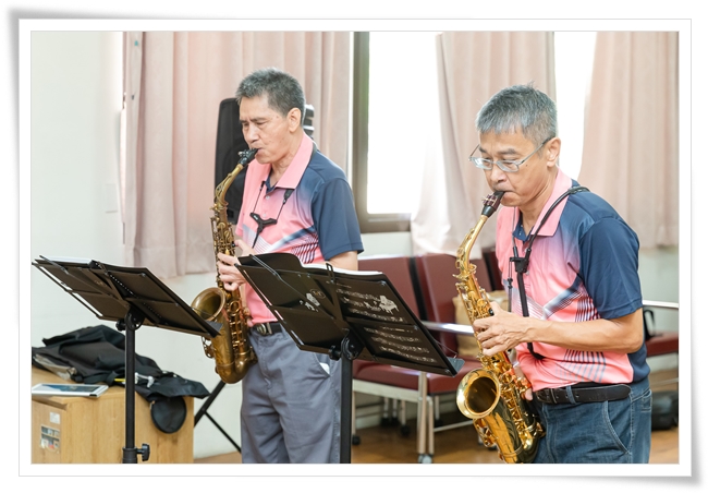 表演志工薩克斯風演奏