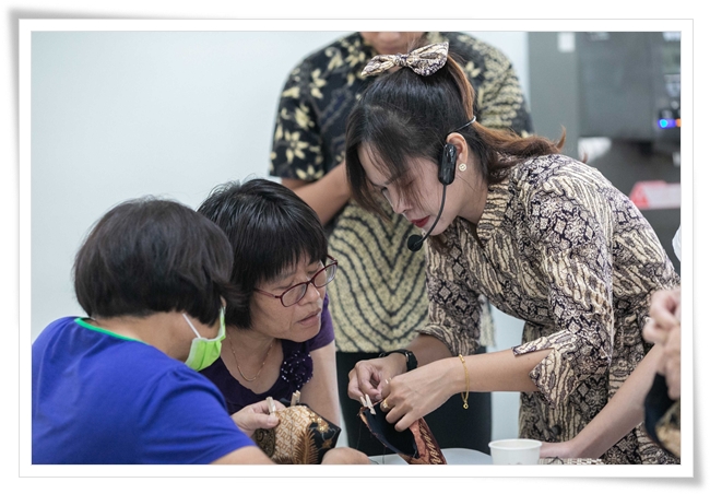 DIY印尼蠟染口金包