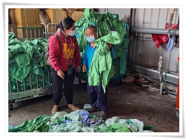 伊甸基金會就業服務員關心阿慶工作狀況