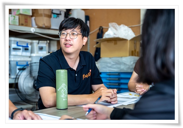 伊甸職能治療師李毅宏期許自己能繼續守護身心障礙家庭，在每個艱難時刻，都能助他們一臂之力，再展笑靨。