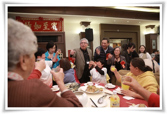 伊甸基金會董事長陳宇昭祝福大家與金門縣政府社會處祝福大家平安健康