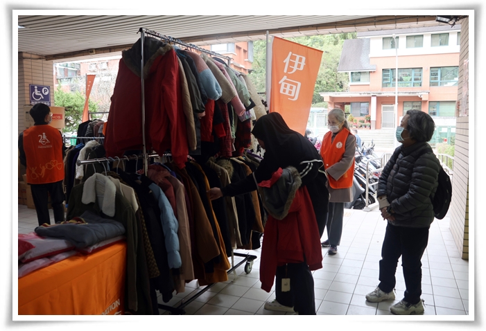 伊甸透過舊衣回收專案，促進身障就業，也響應環保永續