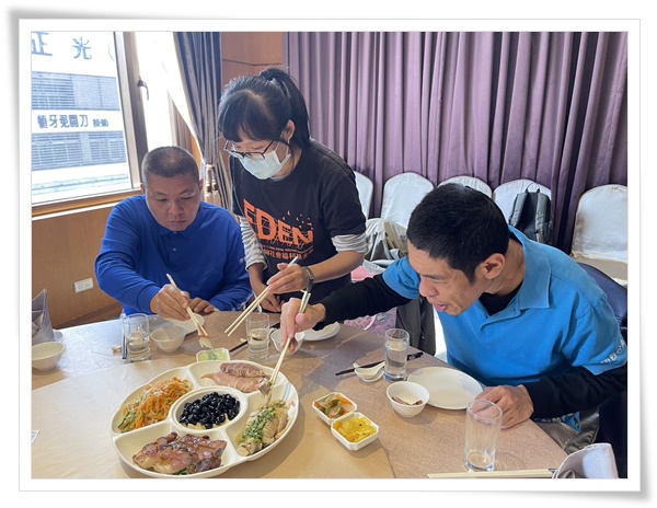 台灣康寧以行動力挺伊甸，與台南心園小作所一起愛圍爐