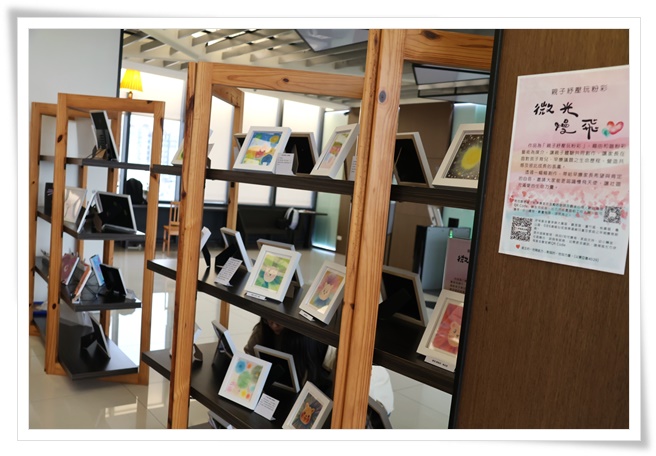 伊甸所承接的桃園市第二區早療發展服務中心，也將展出27件由早期療育家庭親子共創的粉彩畫作。