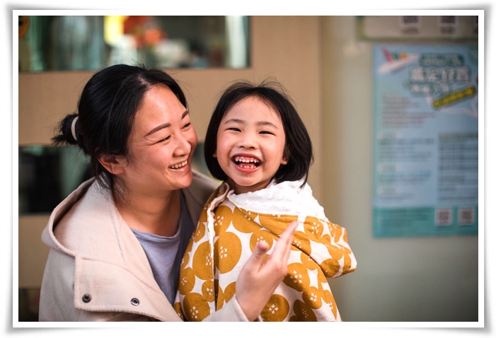 對孩子來說，一個溫柔眼神、一句耐心回應，就是最有「愛」的陪伴。