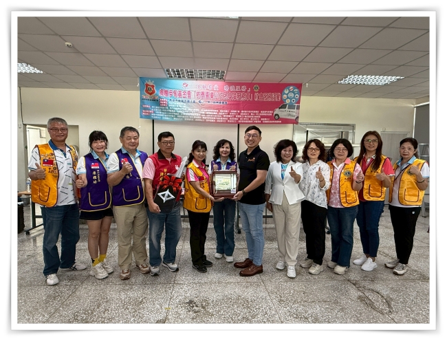 高雄市新強薇獅子會看見屏東在地服務需求，捐贈車輛讓服務更安全、便利