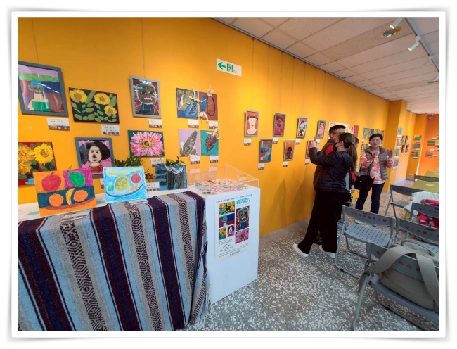 即日起至 12 月 31 日在臺中市立圖書館西區分館3樓展出,歡迎大家前往參觀