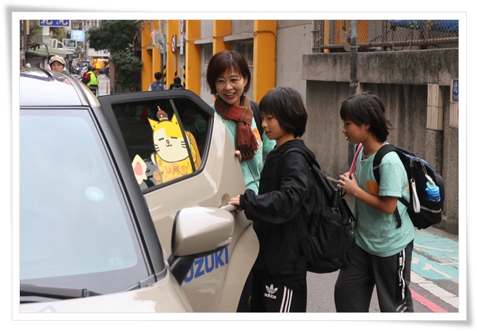 這部車乘載TAIWAN SUZUKI的愛心，將為偏鄉學童連結更多的學習資源，找到自己的人生舞台