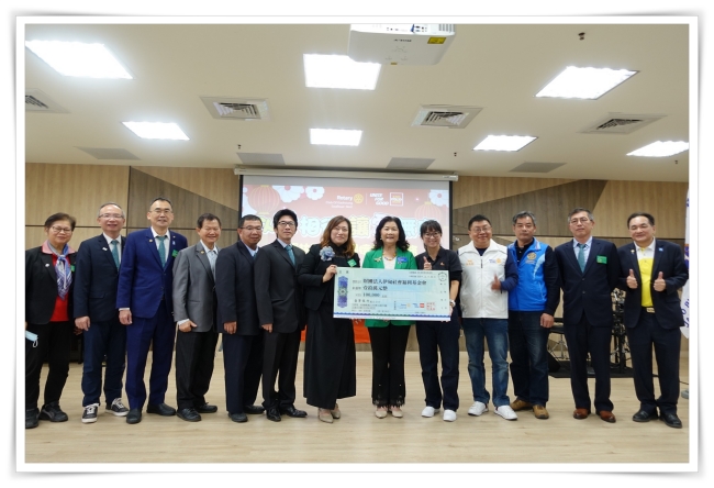 高雄燕之巢扶輪社率領友社，捐款10萬元支持伊甸基金會身心障礙服務