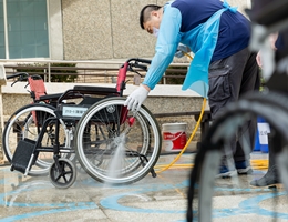 體驗輔具清潔 4/10-13歡迎至輔具長照展找伊甸