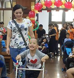 慢飛天使結業式 老師和家長感動和不捨