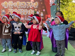 伊甸慢飛天使攜手扶輪社 走入旗山老街報佳音