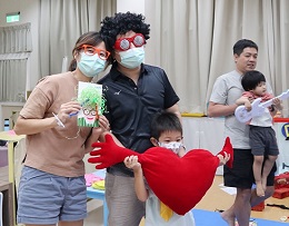 伊甸鳳山據點歡慶父親節 幼童讓爸爸變酷帥