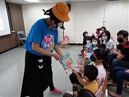 繪本起步走 陪孩子一起聽故事