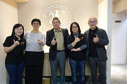 國際會所發展中心營運長Jack Yatsko至伊甸參訪  強調會所「夥伴」關係