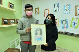 伊甸幸福日照座談會分享「照」撇步  重度自閉兒手繪媽媽畫像展現天賦表心意