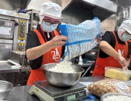 伊甸桃園庇護工場新年禮盒開賣 小琪逆境蓄能盼再戰職場