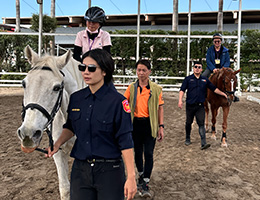 伊甸攜手警政推動多元復能新體驗 新莊幸福小作所騎馬趣