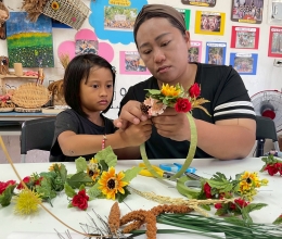 伊甸甲仙親子手作「小米花環」 用愛圈起滿滿祝福