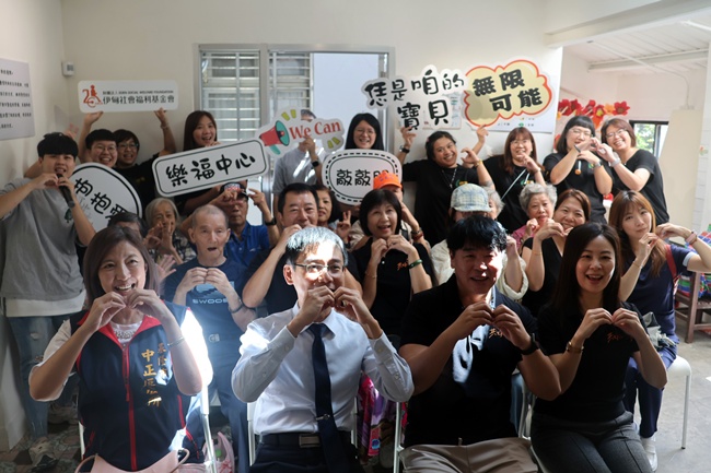 伊甸基隆失智據點八周年展 邀您走上溫暖「路．徑」